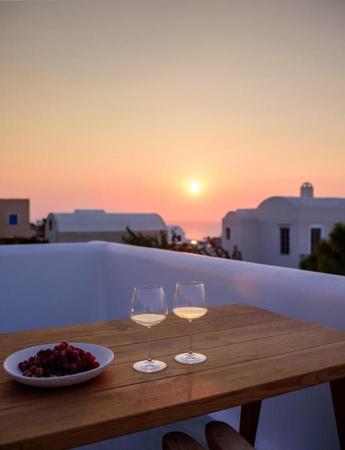Oia Treasures Art Suites Exteriér fotografie